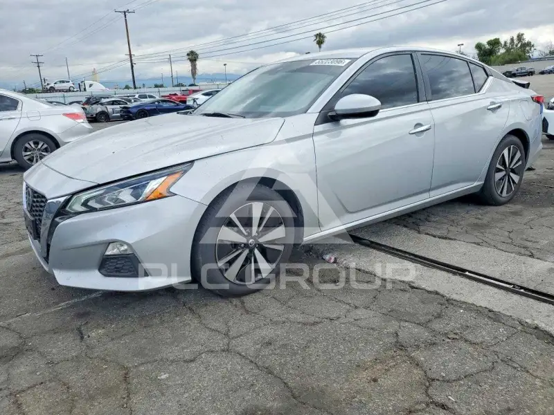 2021 Nissan ALTIMA photo