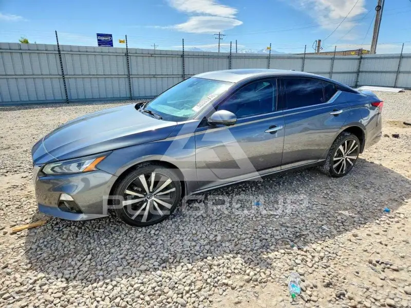 2021 Nissan ALTIMA photo