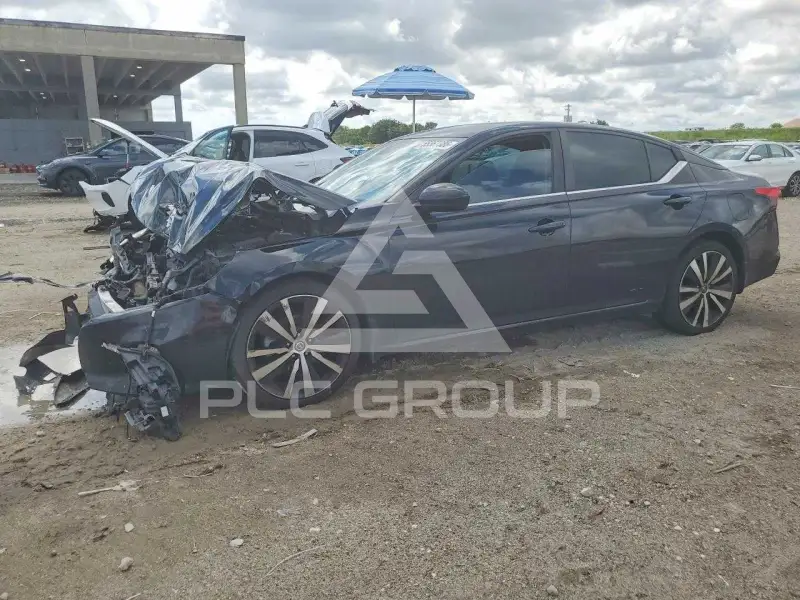 2021 Nissan ALTIMA photo