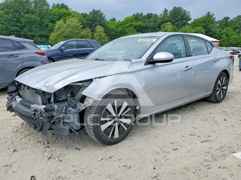2021 Nissan ALTIMA photo