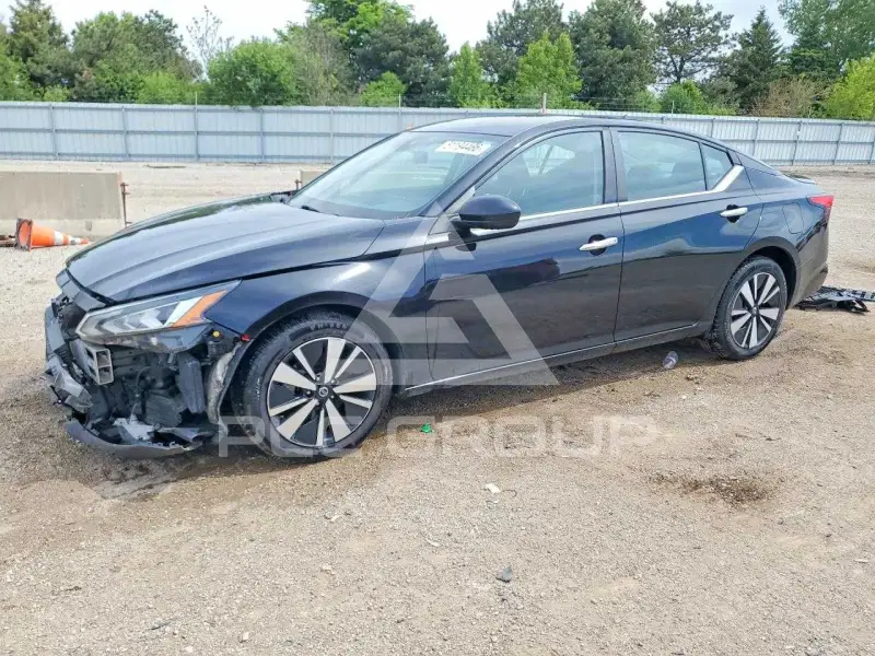 2021 Nissan ALTIMA photo