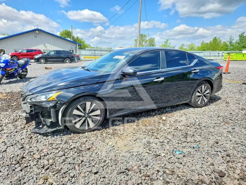 2021 Nissan ALTIMA фото