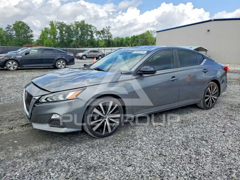 2021 Nissan ALTIMA photo