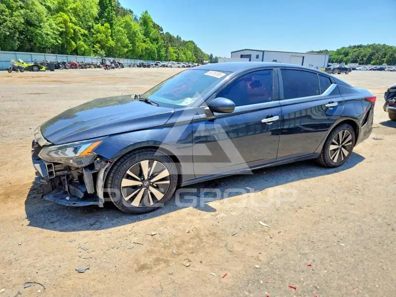 2021 Nissan ALTIMA photo
