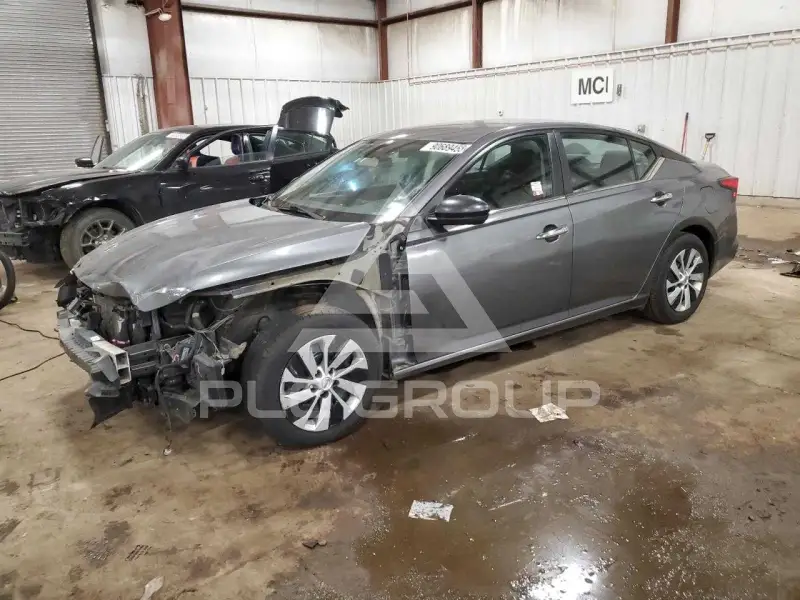2021 Nissan ALTIMA photo