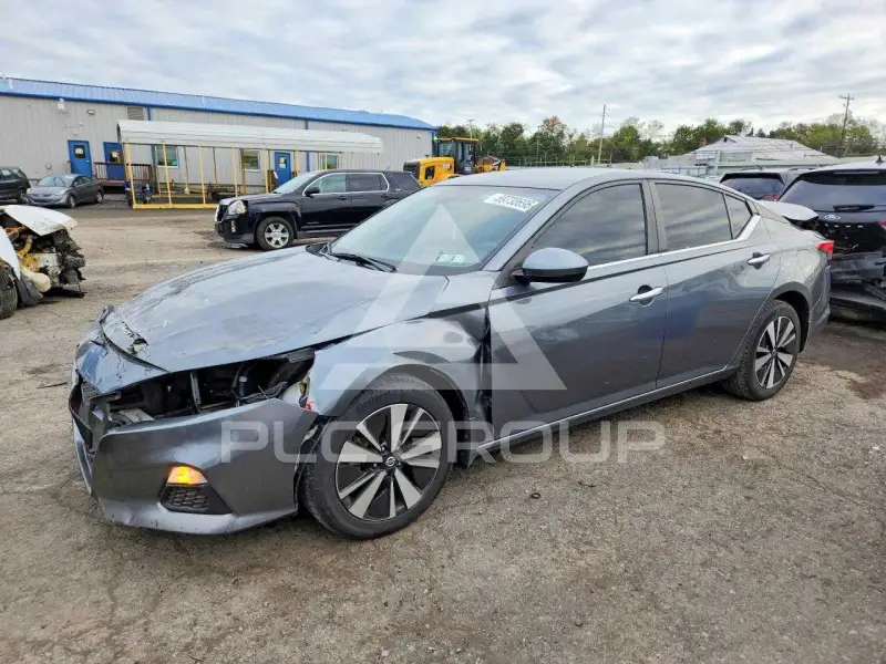 2021 Nissan ALTIMA photo