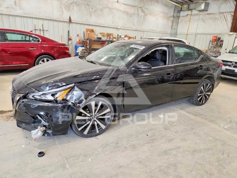 2021 Nissan ALTIMA photo