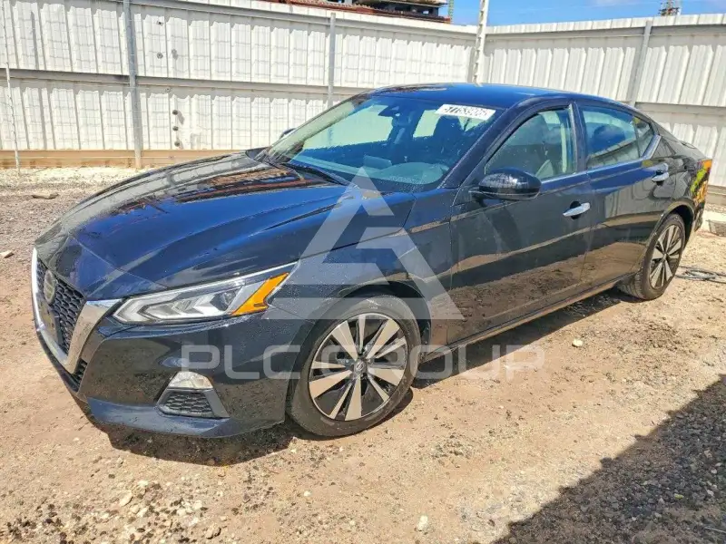 2021 Nissan ALTIMA photo