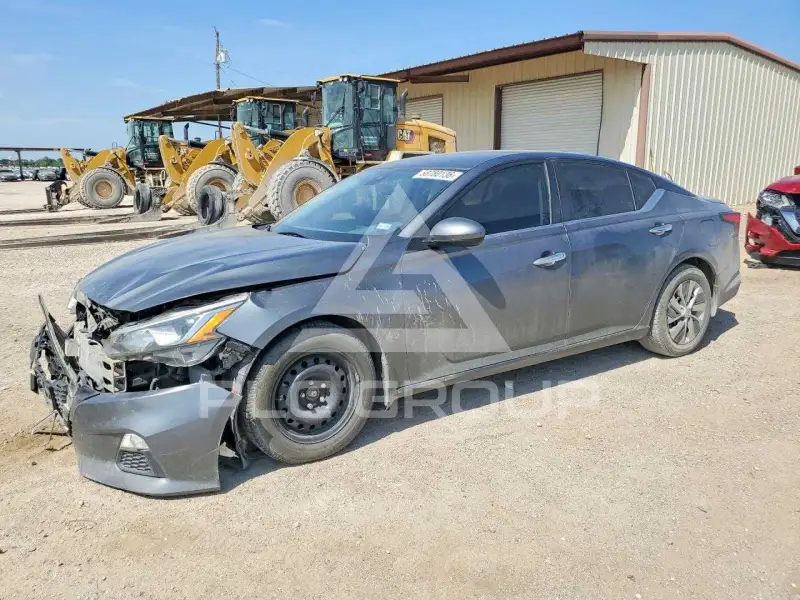 2021 Nissan ALTIMA photo
