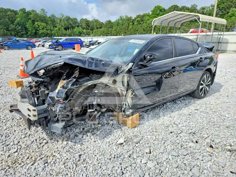 2021 Nissan ALTIMA photo