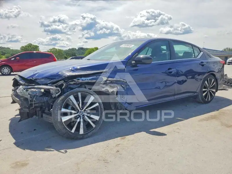 2021 Nissan ALTIMA фото