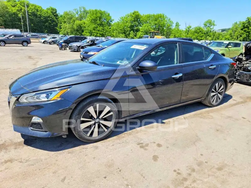 2021 Nissan ALTIMA photo