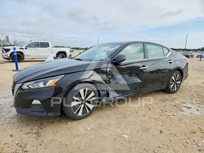 2021 Nissan ALTIMA photo