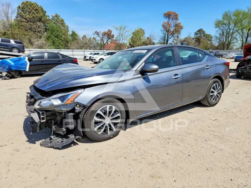 2021 Nissan ALTIMA photo