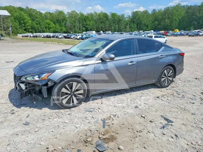 2021 Nissan ALTIMA photo