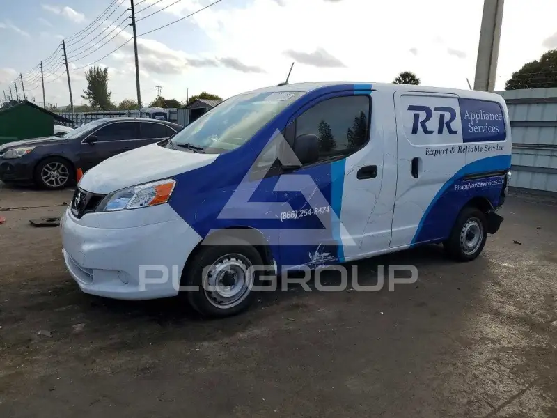 2021 Nissan NV 200 фото