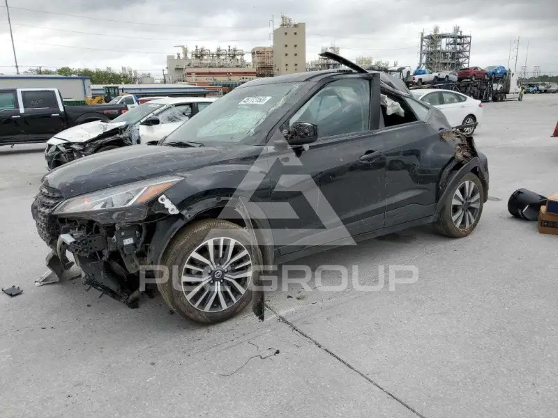 2021 Nissan KICKS photo
