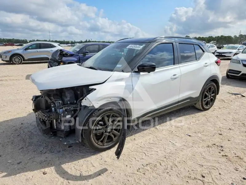 2021 Nissan KICKS фото