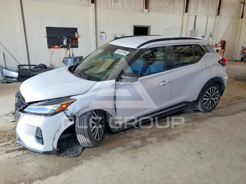 2021 Nissan KICKS photo