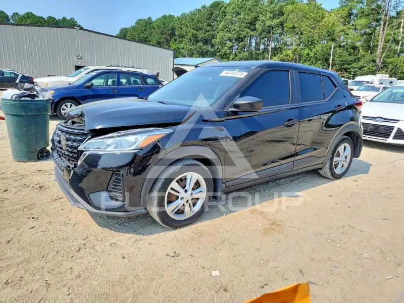 2021 Nissan KICKS photo