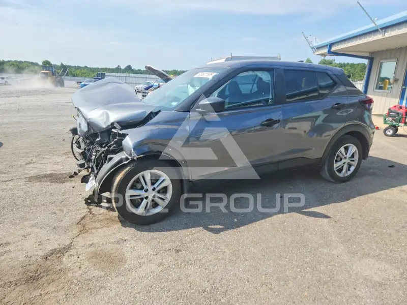 2021 Nissan KICKS photo