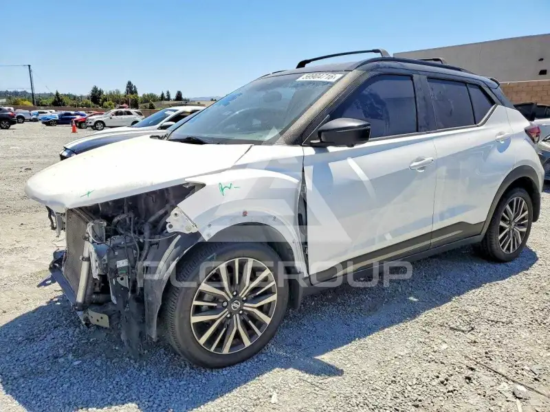 2021 Nissan KICKS photo