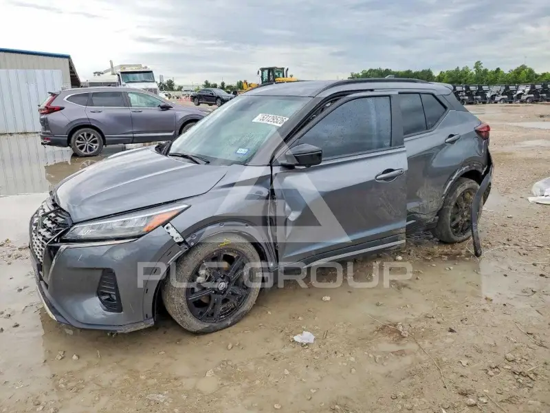 2021 Nissan KICKS photo