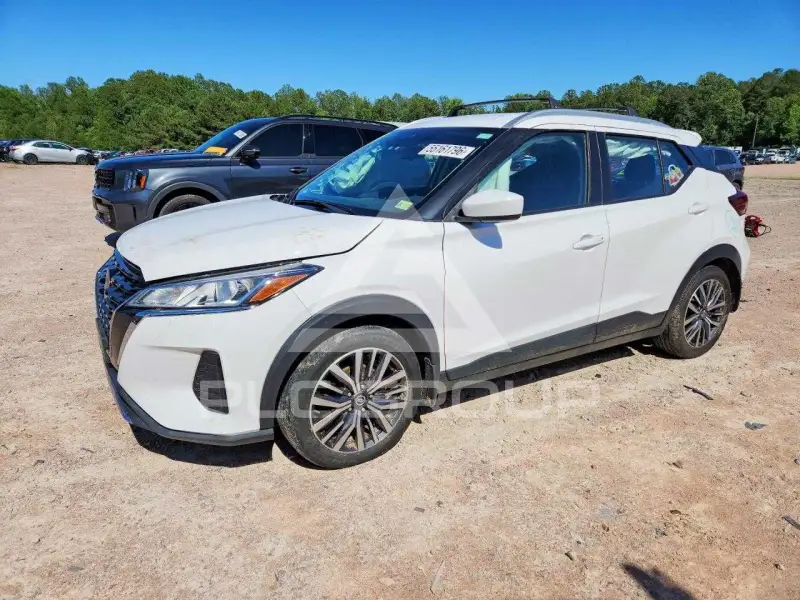 2021 Nissan KICKS photo
