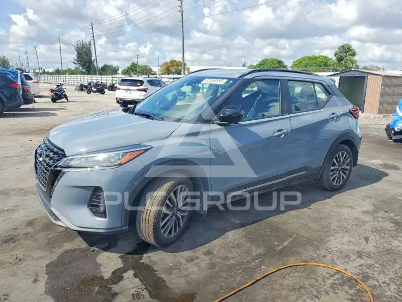 2021 Nissan KICKS фото