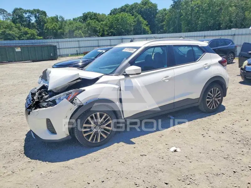 2021 Nissan KICKS photo
