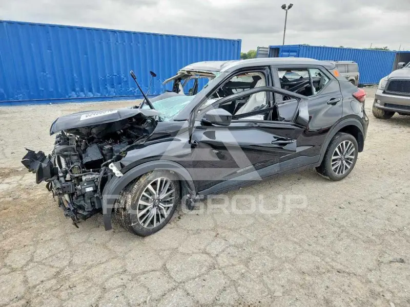 2021 Nissan KICKS photo
