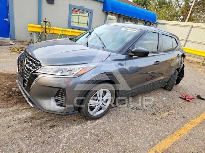 2021 Nissan KICKS photo