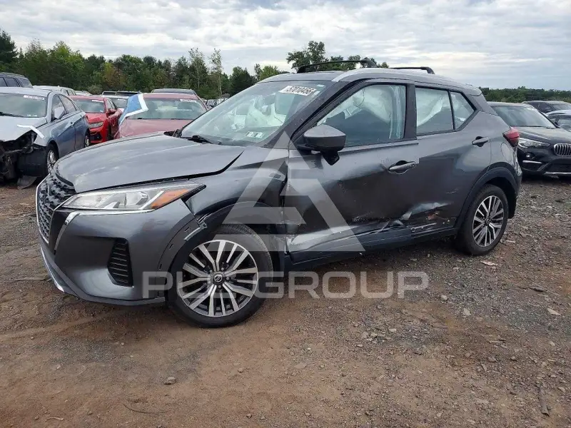 2021 Nissan KICKS фото