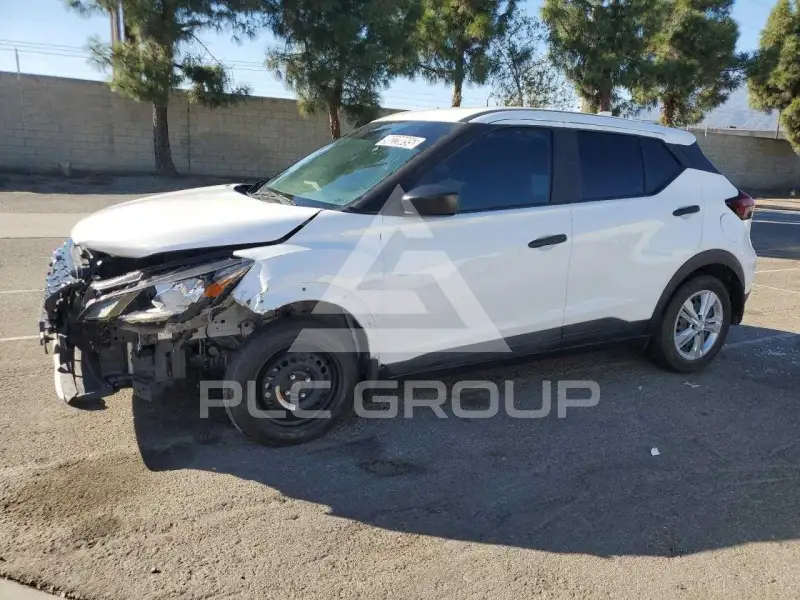 2021 Nissan KICKS фото