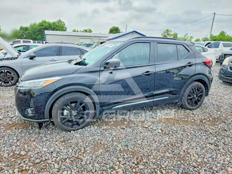 2021 Nissan KICKS photo