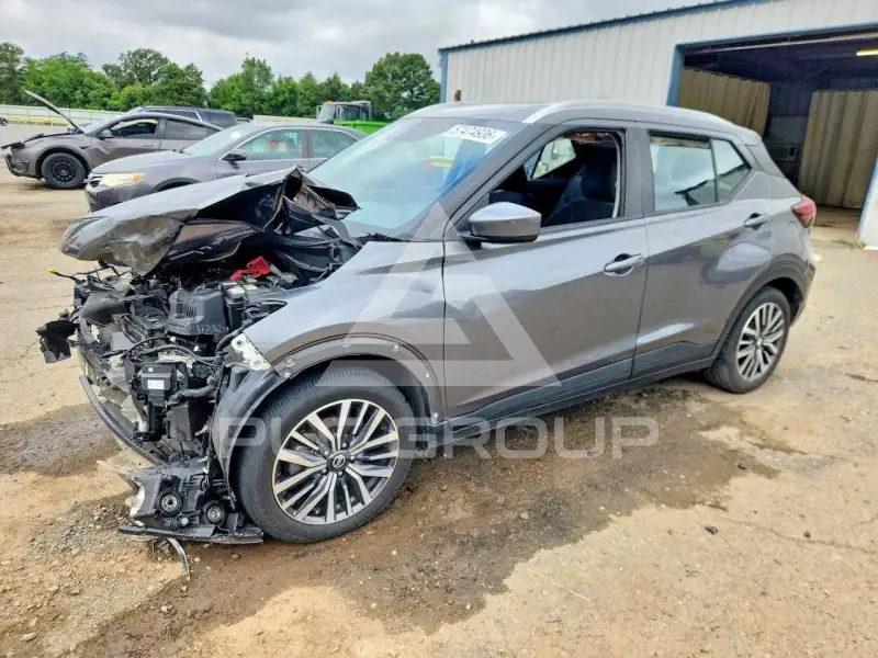 2021 Nissan KICKS фото