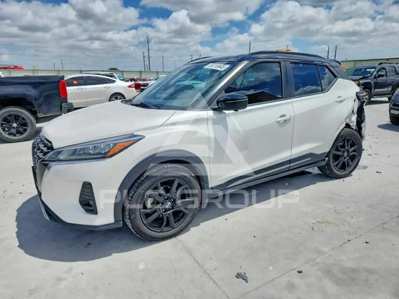 2021 Nissan KICKS photo