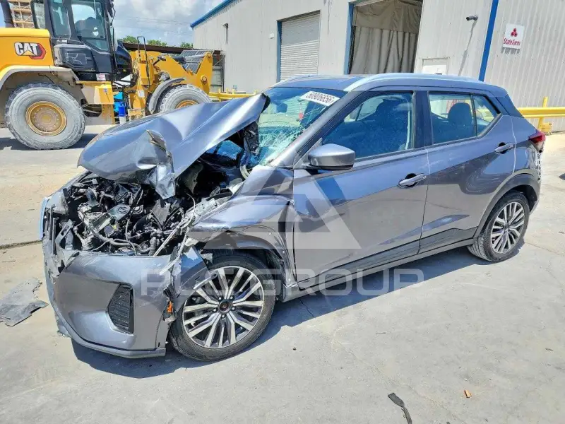 2021 Nissan KICKS photo