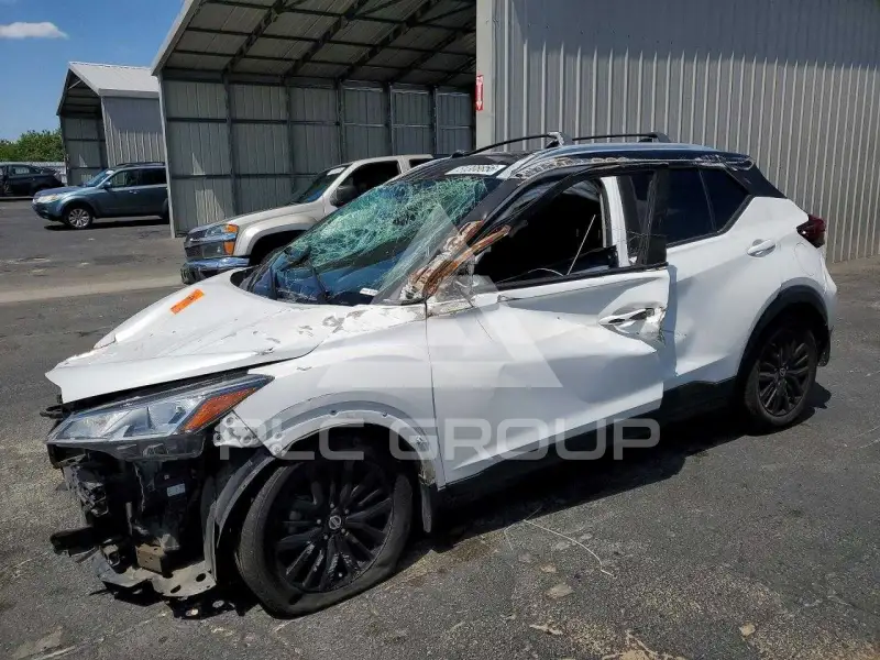 2021 Nissan KICKS photo