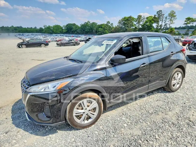 2021 Nissan KICKS photo