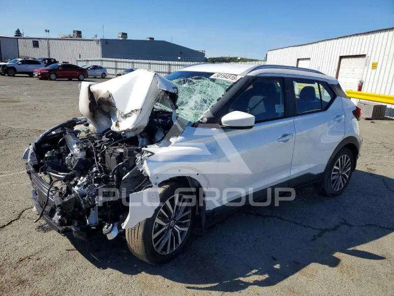 2021 Nissan KICKS фото