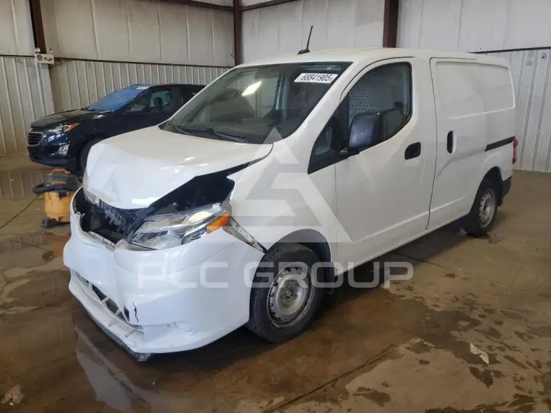 2021 Nissan NV фото