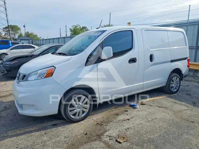 2021 Nissan NV 200 фото