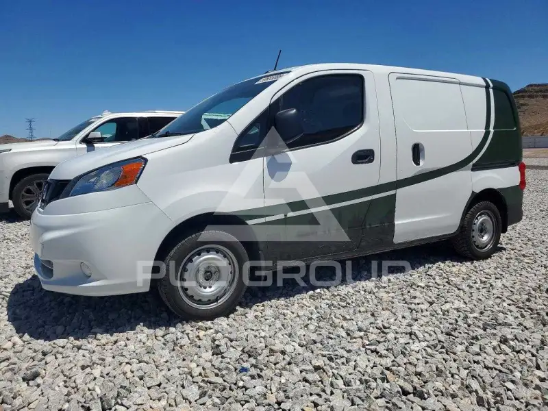 2021 Nissan NV 200 фото