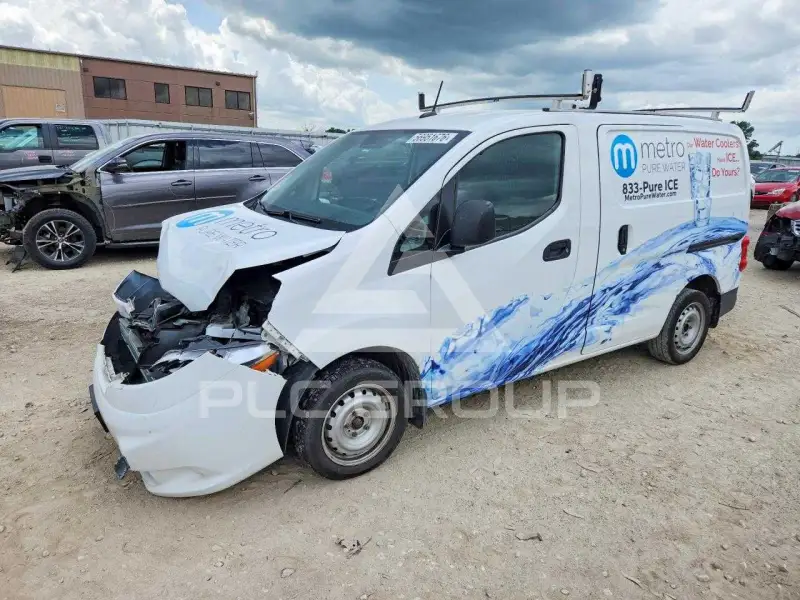 2021 Nissan NV 200 photo