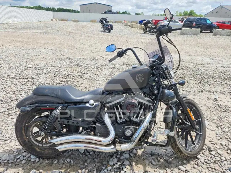 2021 Harley-Davidson XL883 photo
