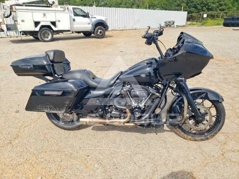 2021 Harley-Davidson FL photo