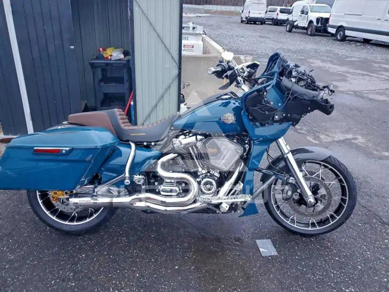 2021 Harley-Davidson FL photo