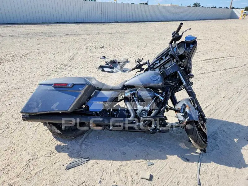 2021 Harley-Davidson FL photo