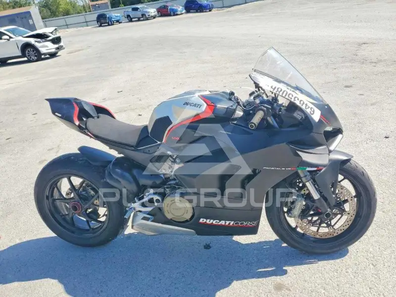 2021 Ducati PANIGALE фото